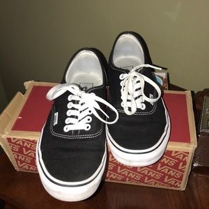 Vans sneakers (Authentic black) Size 8/9.5